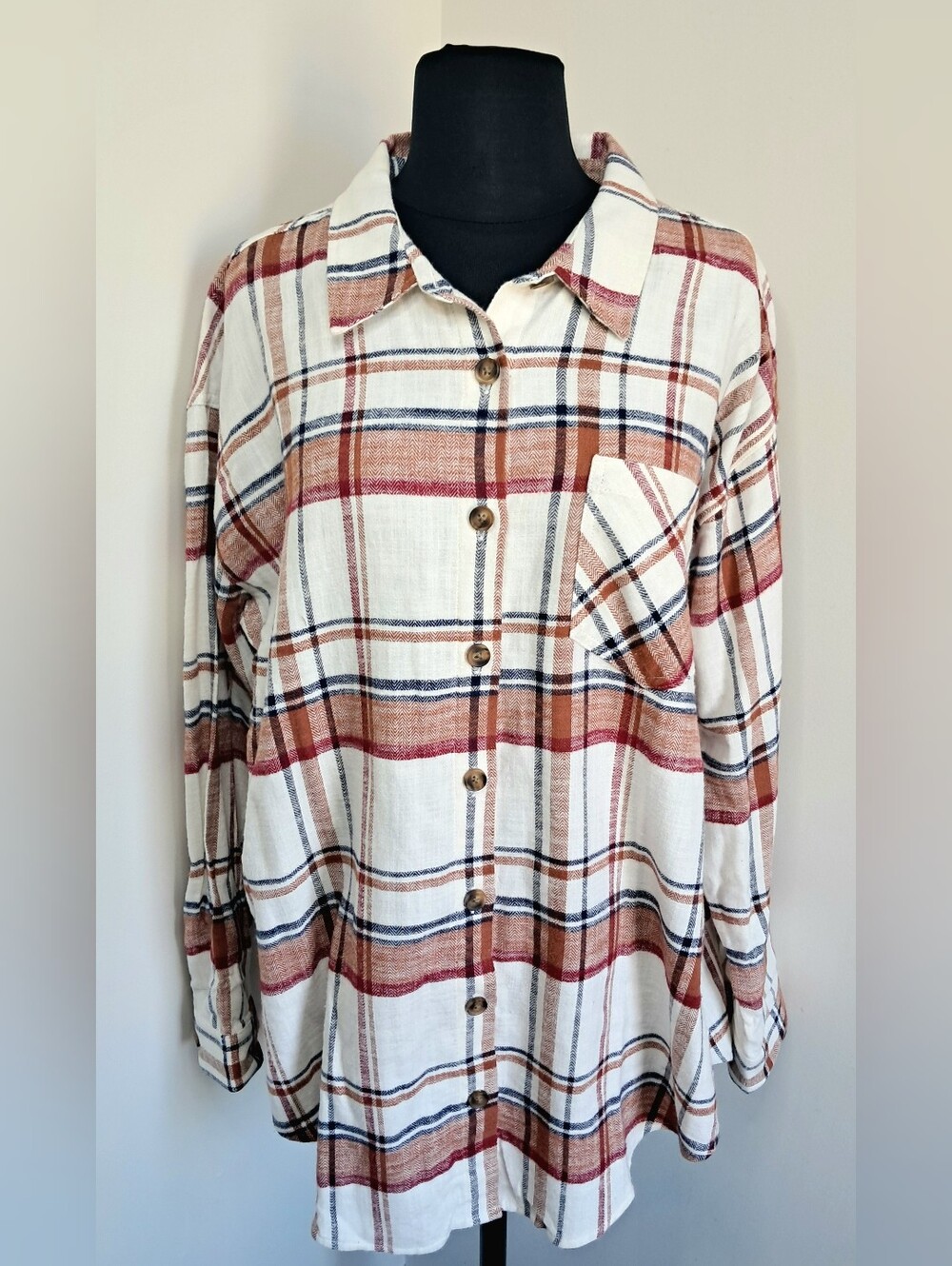 Maurices Women's Cabin Plaid Boyfriend Button Down Shirt Size Large NWT
